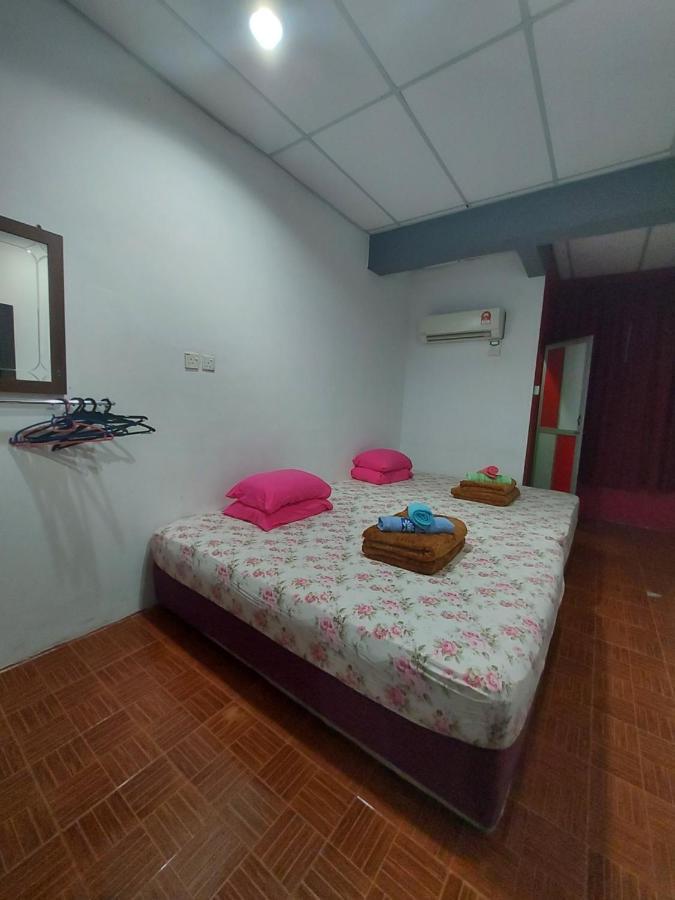 Nabil Nabila Motel Kuah Exterior foto